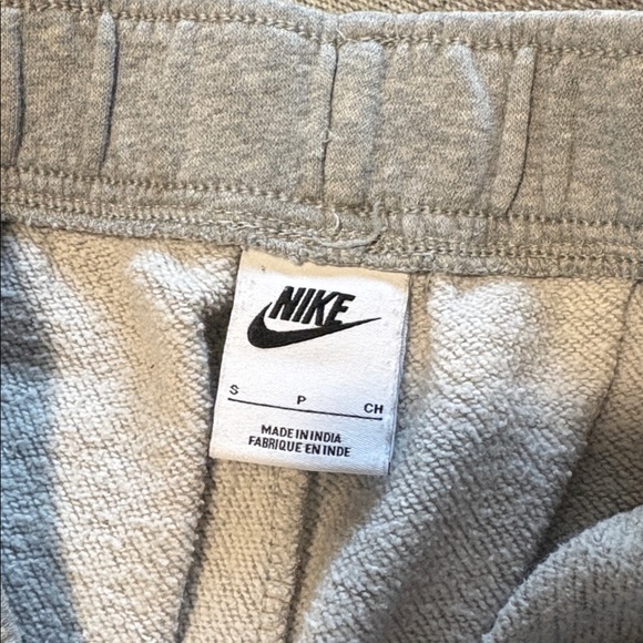 Nike Women’s Heather Gray Joggers Sweats, Size Small - Picture 5 of 5